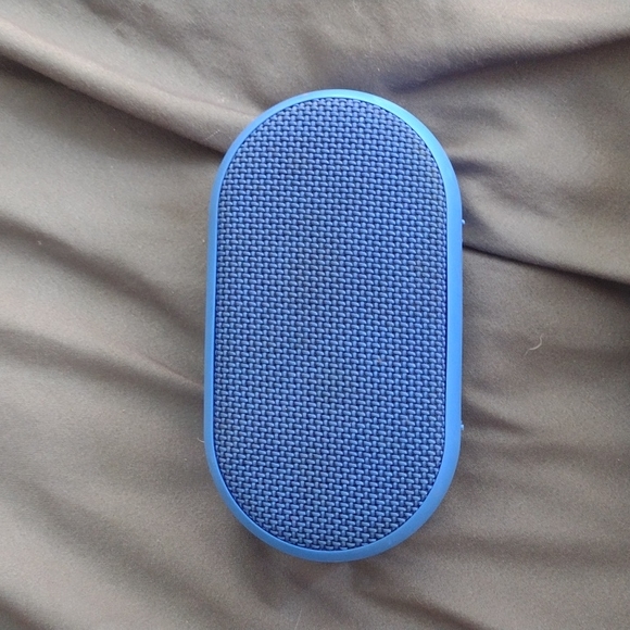 Speaker - Picture 1 of 2